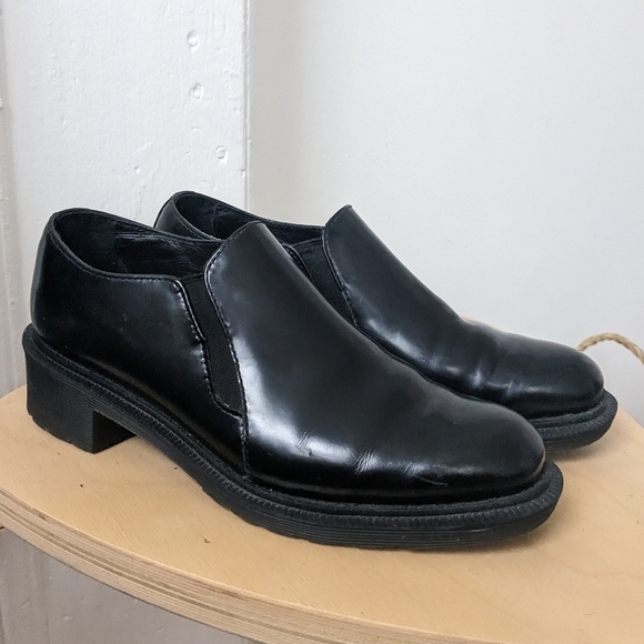 Dr. Martens leather loafer with small black heel - Picture 6 of 7